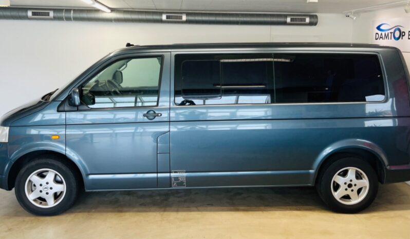 VW Transporter 2,5 TDi 174 Kombi full