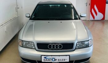 Audi A4 1,6 full