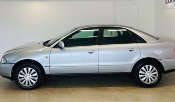 Audi A4 1,6 full