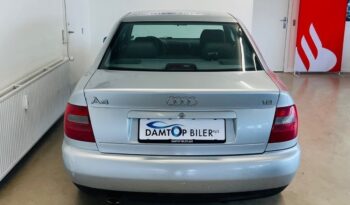 Audi A4 1,6 full