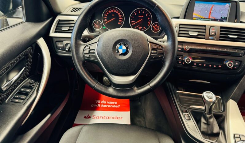 BMW 320i 2,0 Touring full