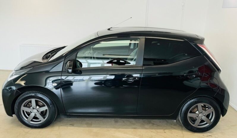 Toyota Aygo 1,0 VVT-i x-black II full